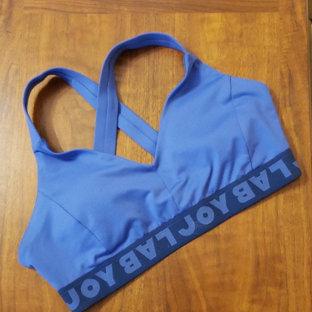 Beautiful NWOT Joy Lab sports bra